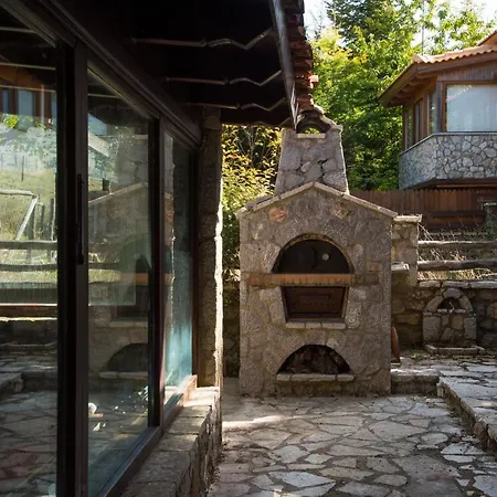 Parnassos Βίλα Kalívia